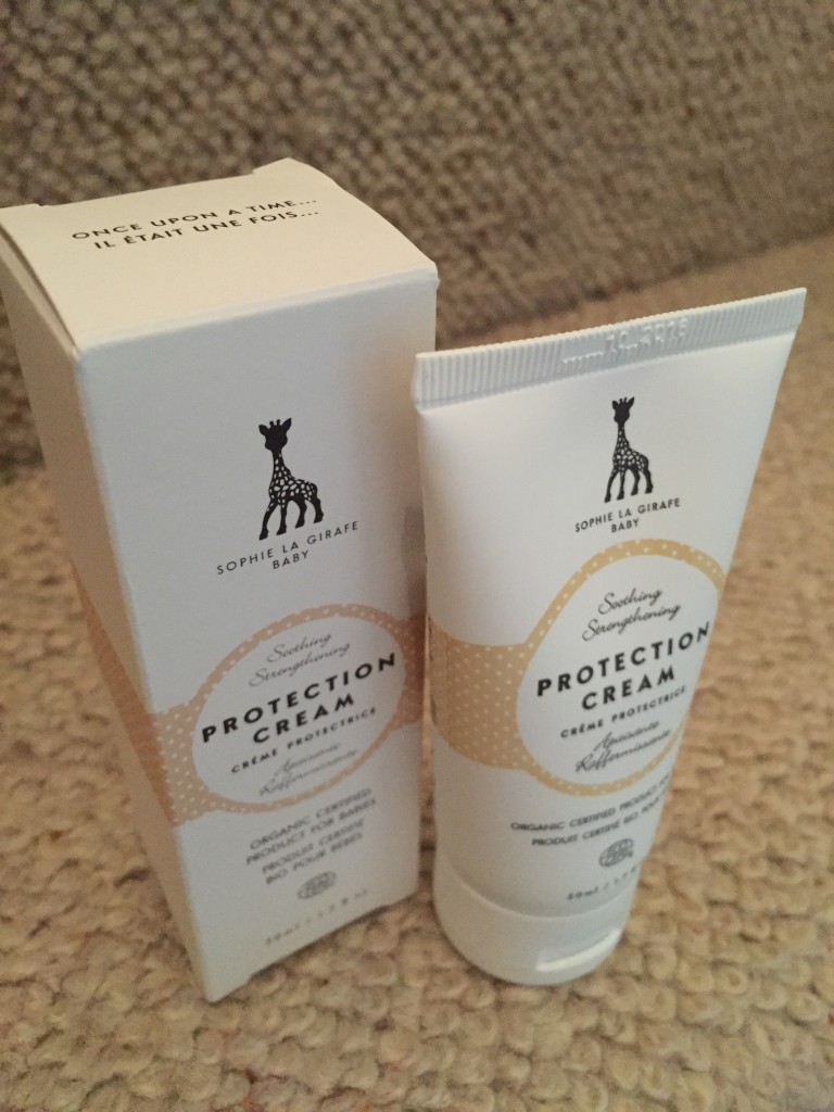 sophie la girafe protection cream angular cheilitis 