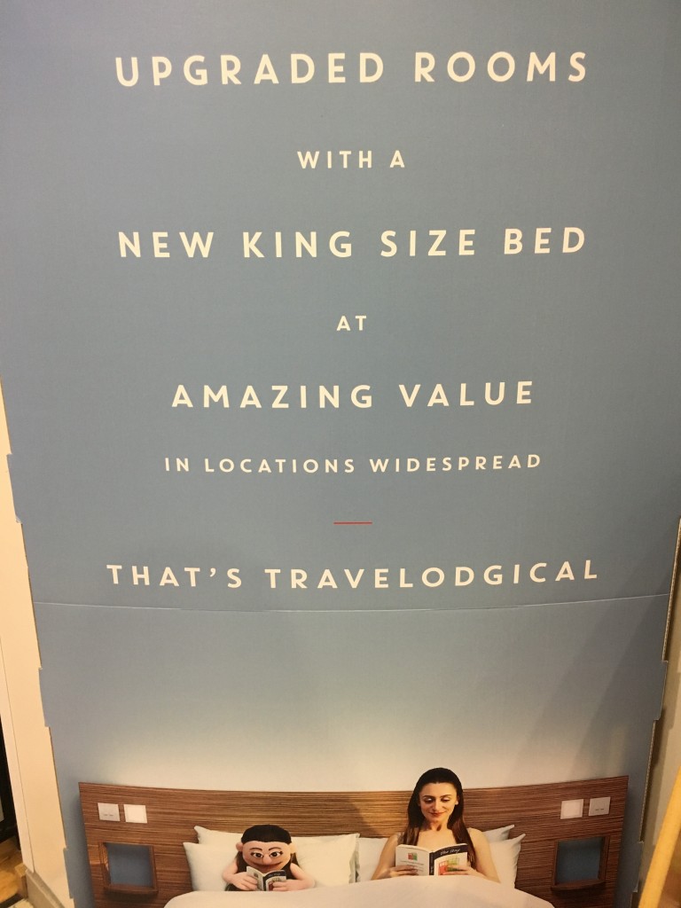 travelodge cambridge newmarket road new king size bed travelodgical 