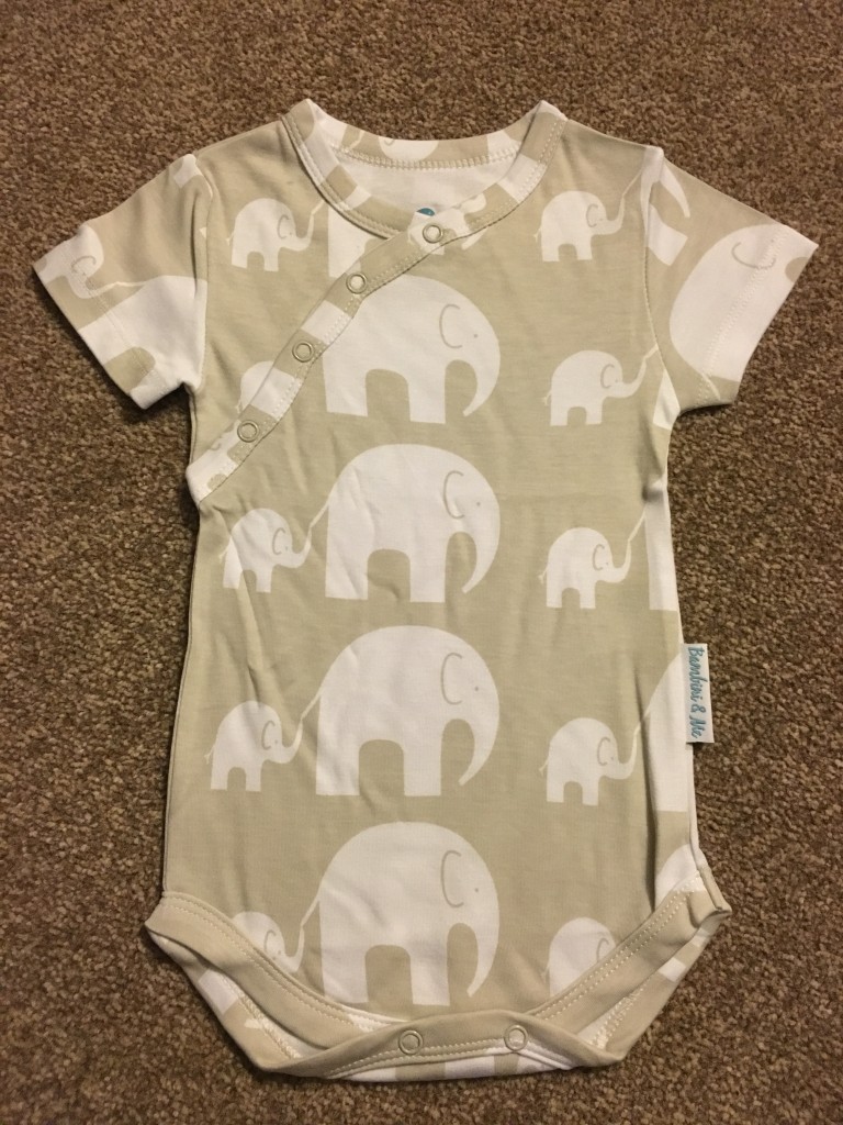 review and giveaway bambini and me swaddle bamboo romper body suit ethically sourced ethical organic sustainable alternative gifts for baby vest elephant print