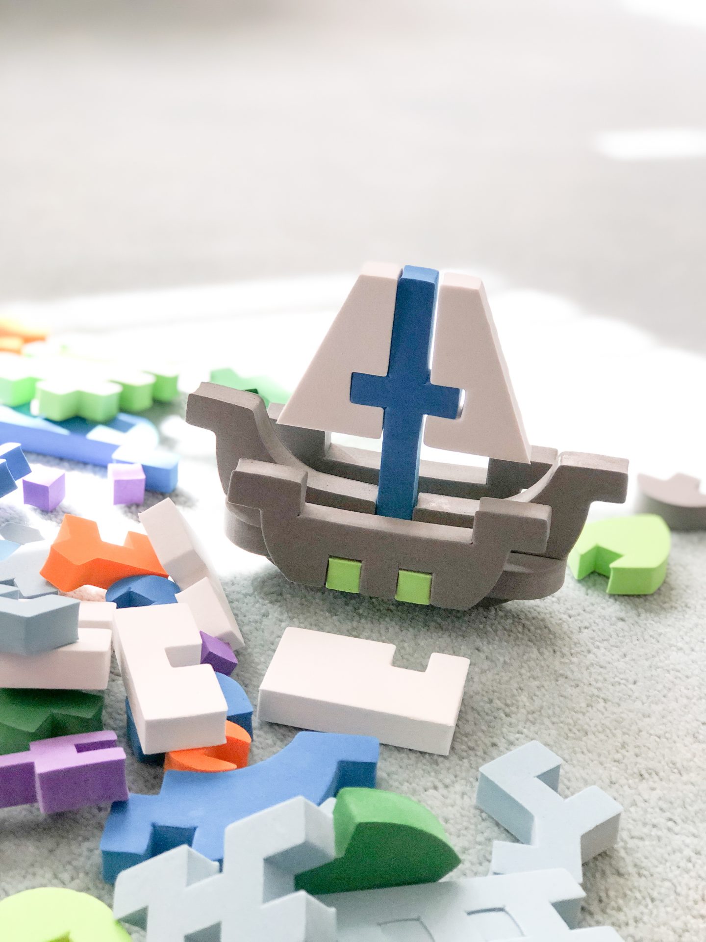 review and giveaway foame voyages adventure creatures set imaginative and creative play for kids using foam construction pieces alternative to lego gift ideas for 3 4 5 6 year old